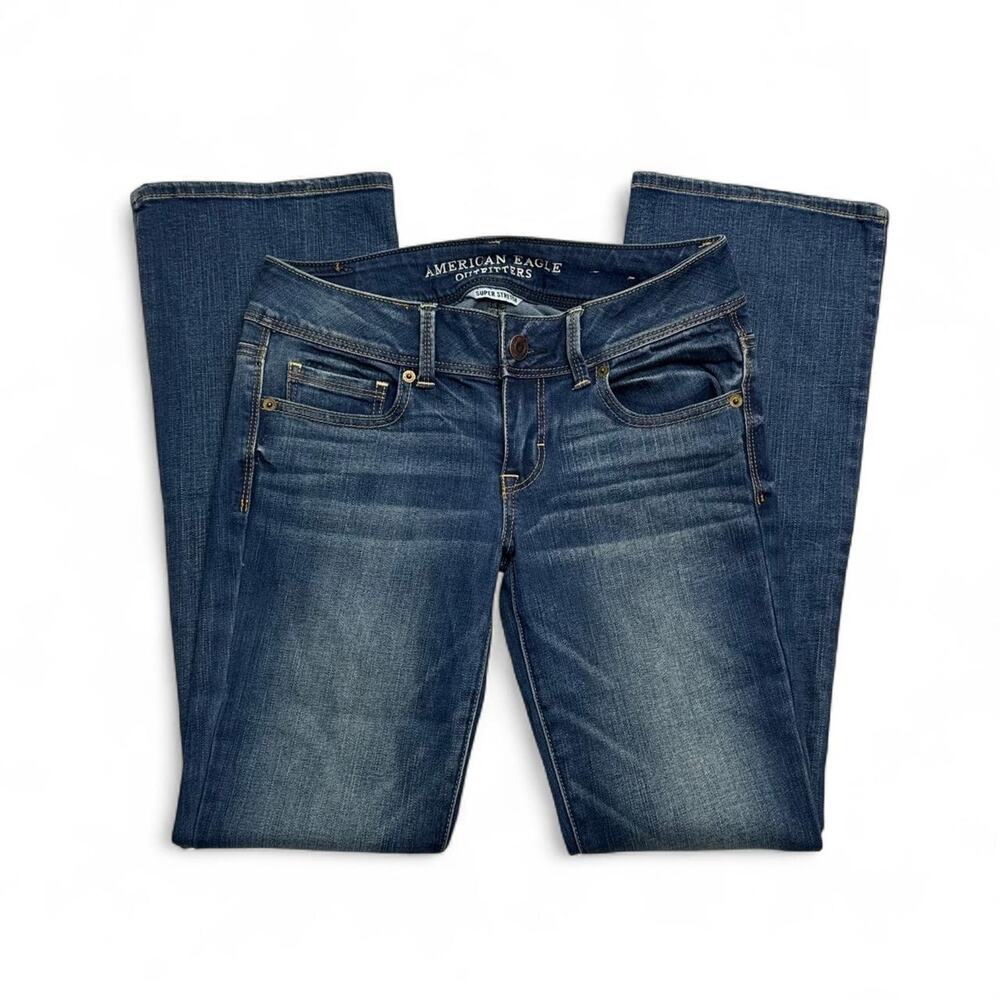American Eagle Outfitters low rise flared - bootcut jeans super stretch size 4 - Picture 3 of 7